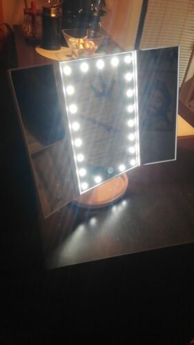 Led Makeup Vanity Mirror Tri Fold 10x Magnifying Mirror with Lights photo review