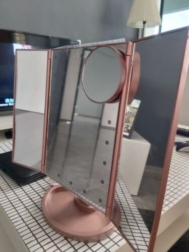Led Makeup Vanity Mirror Tri Fold 10x Magnifying Mirror with Lights photo review
